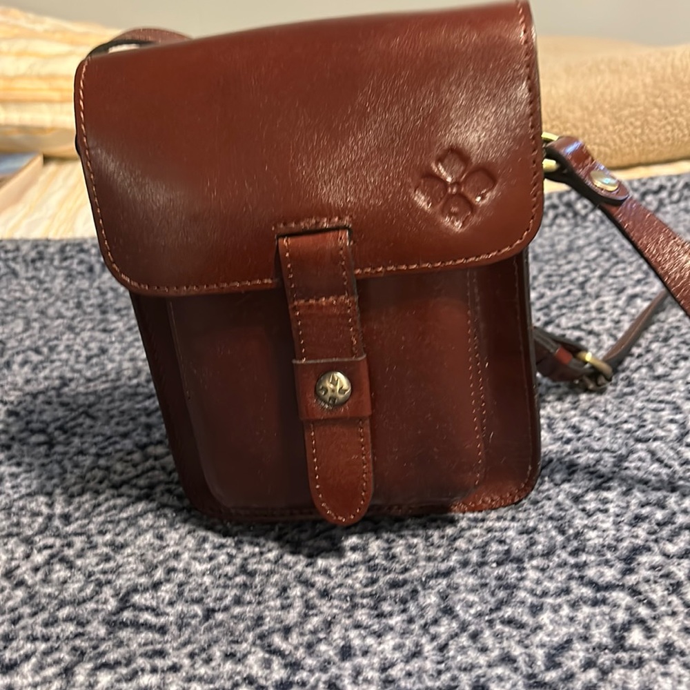 Mint condition Patricia Nash crossbody